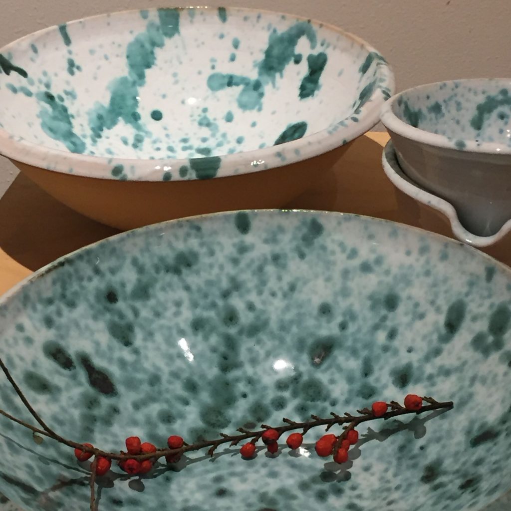 keramik skålar med stänk